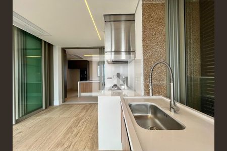 Varanda gourmet de apartamento à venda com 3 quartos, 257m² em Cambuí, Campinas