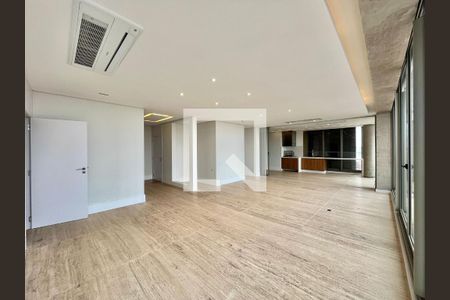 Sala de apartamento à venda com 3 quartos, 257m² em Cambuí, Campinas