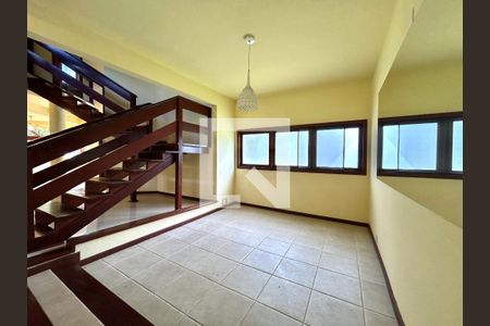 Sala 2 de casa de condomínio para alugar com 4 quartos, 385m² em Rio Tavares, Florianópolis