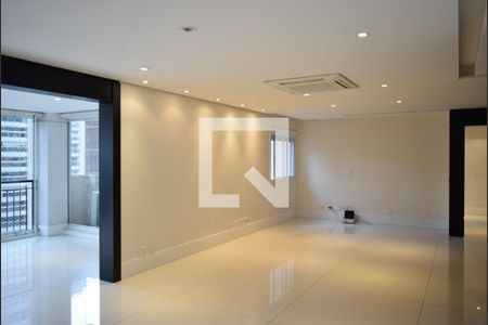 Sala de apartamento à venda com 3 quartos, 216m² em Paraíso, São Paulo