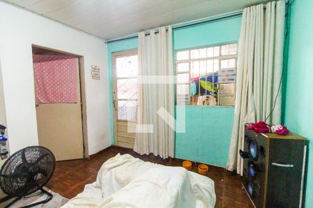 Sala de casa para alugar com 3 quartos, 100m² em Parque Santa Rita, São Paulo