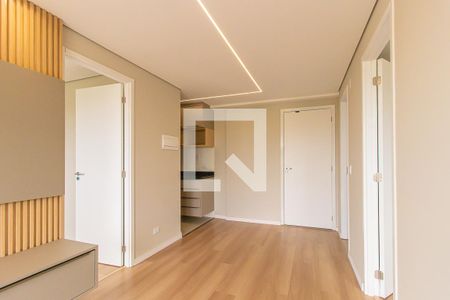 Sala de apartamento para alugar com 2 quartos, 42m² em Capão Raso, Curitiba