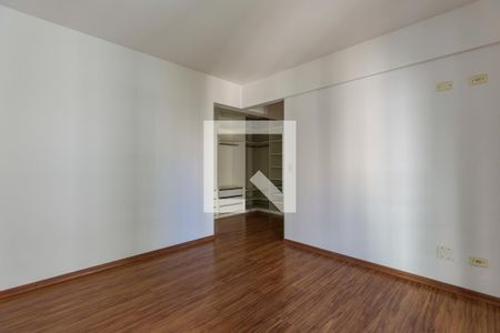 Suíte de apartamento para alugar com 3 quartos, 110m² em Jardim Maria Rosa, Taboão da Serra