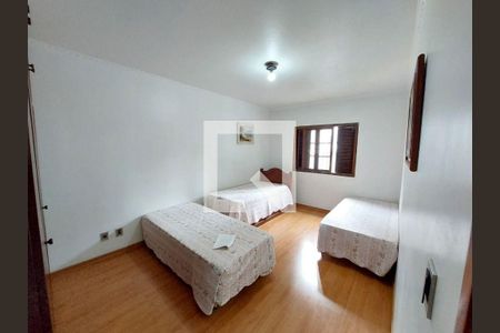 Casa à venda com 3 quartos, 323m² em Jardim Bela Vista, Santo André