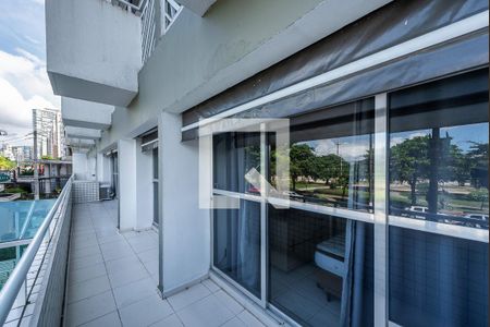 Varanda de apartamento para alugar com 3 quartos, 110m² em Gonzaga, Santos