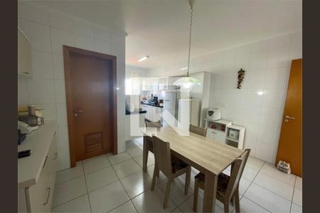 Apartamento à venda com 3 quartos, 134m² em Jardim Monte Kemel, São Paulo