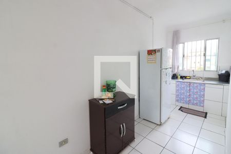 Cozinha 1 de casa à venda com 2 quartos, 120m² em Vila Yolanda, Osasco