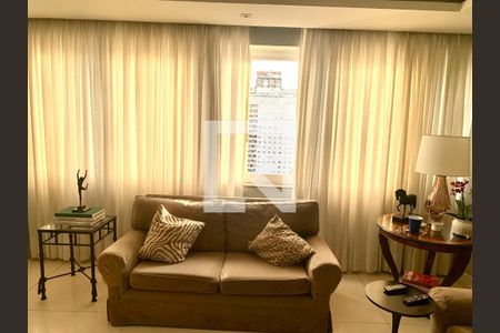 Quarto de apartamento à venda com 3 quartos, 152m² em Itaim Bibi, São Paulo