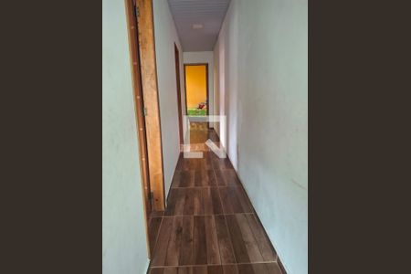 Corredor de casa à venda com 3 quartos, 115m² em Cordovil, Rio de Janeiro