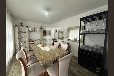 Sala de casa à venda com 3 quartos, 350m² em Jardim Timbauhy, Barueri