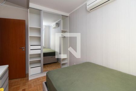 Quarto 1 de apartamento para alugar com 2 quartos, 58m² em Centro Histórico, Porto Alegre