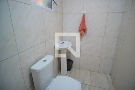 Banheiro Social de casa à venda com 1 quarto, 190m² em Vila Ipiranga, Porto Alegre