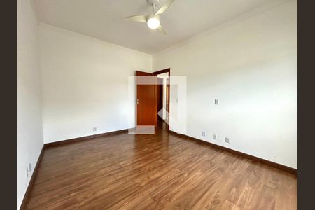 Quarto 1 de casa de condomínio para alugar com 3 quartos, 210m² em São João do Rio Vermelho, Florianópolis