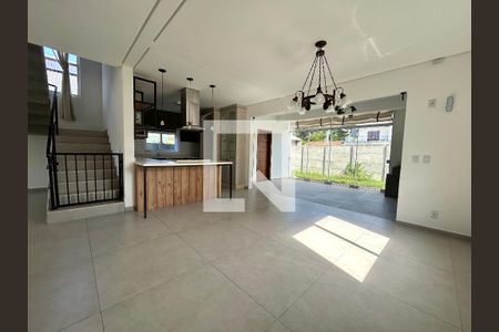 Sala de jantar de casa de condomínio para alugar com 3 quartos, 210m² em São João do Rio Vermelho, Florianópolis