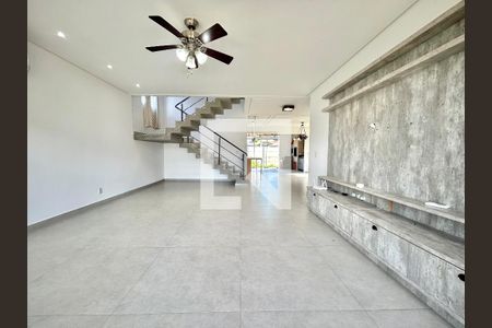 Sala de casa de condomínio para alugar com 3 quartos, 210m² em São João do Rio Vermelho, Florianópolis