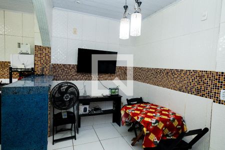 Casa para alugar com 2 quartos, 40m² em Km 32, Rio de Janeiro