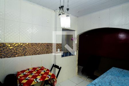 Casa para alugar com 2 quartos, 40m² em Km 32, Rio de Janeiro