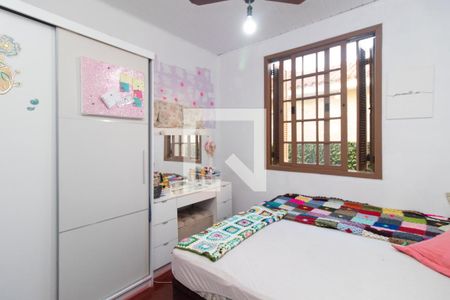 Quarto 2 de casa à venda com 3 quartos, 300m² em Teresópolis, Porto Alegre