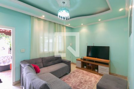 Casa à venda com 4 quartos, 200m² em São João Batista, Belo Horizonte