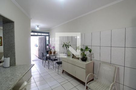 Cozinha de casa para alugar com 3 quartos, 205m² em Jardim Jussara, São Paulo