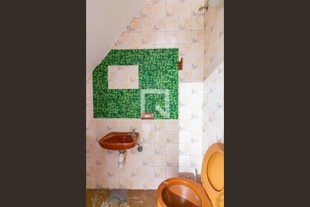 Banheiro  de casa para alugar com 1 quarto, 134m² em Santo Antônio, Osasco