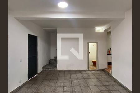 Sala de casa para alugar com 1 quarto, 105m² em Santo Antônio, Osasco
