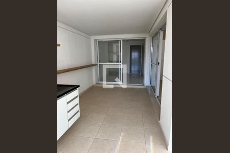 Apartamento para alugar com 4 quartos, 235m² em Alphaville Industrial, Barueri