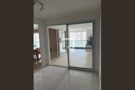 Apartamento para alugar com 4 quartos, 235m² em Alphaville Industrial, Barueri