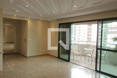 Sala de apartamento para alugar com 3 quartos, 200m² em Gonzaga, Santos