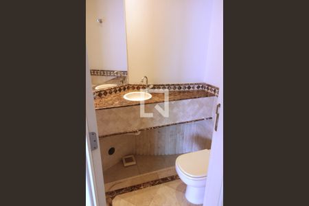 Lavabo de apartamento para alugar com 3 quartos, 200m² em Gonzaga, Santos