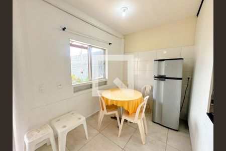 Sala 1 de casa para alugar com 4 quartos, 75m² em Ingleses, Florianópolis
