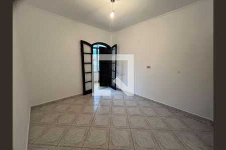 Casa à venda com 4 quartos, 400m² em Jardim Domitila, São Paulo