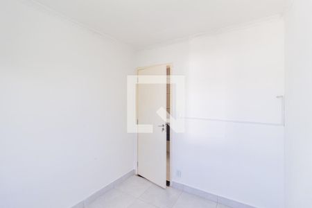Quarto 2 de apartamento para alugar com 2 quartos, 55m² em Conjunto Habitacional Presidente Castelo Branco, Carapicuíba