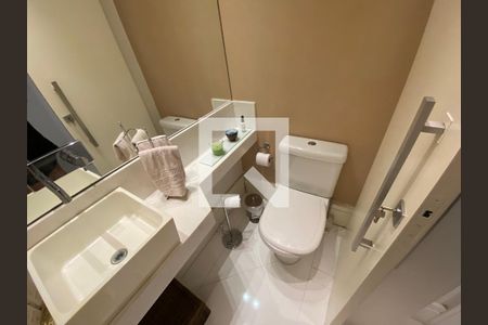 Lavabo de apartamento à venda com 3 quartos, 166m² em Consolação, São Paulo