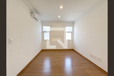 Casa à venda com 4 quartos, 368m² em Jardim Cordeiro, São Paulo