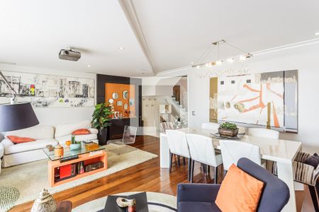 Sala de casa à venda com 4 quartos, 224m² em Planalto Paulista, São Paulo