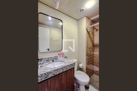 Banheiro de kitnet/studio para alugar com 1 quarto, 26m² em Perdizes, São Paulo