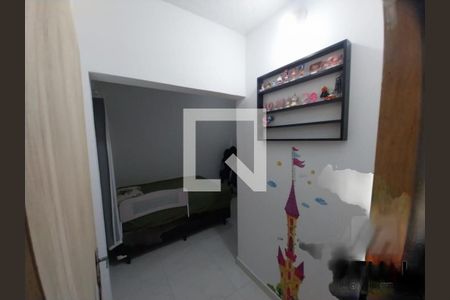 Casa à venda com 2 quartos, 70m² em Balneário São Francisco, Diadema