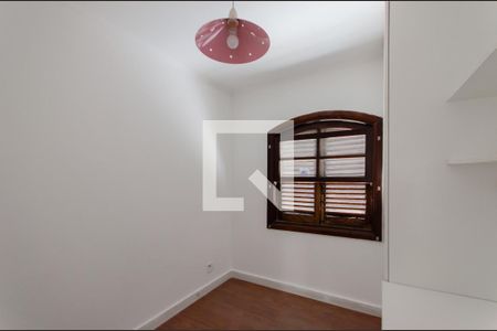 Quarto 2 de casa à venda com 5 quartos, 200m² em Mirandópolis, São Paulo