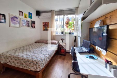 Quarto 1 de apartamento à venda com 3 quartos, 60m² em Santa Rosa, Niterói