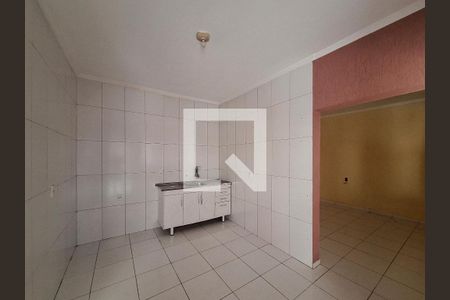 Cozinha de casa para alugar com 2 quartos, 60m² em Jardim Ondina, São Paulo