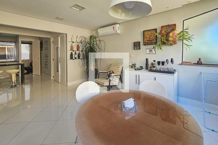 Sala de apartamento para alugar com 1 quarto, 53m² em Jardim Praiano, Guarujá