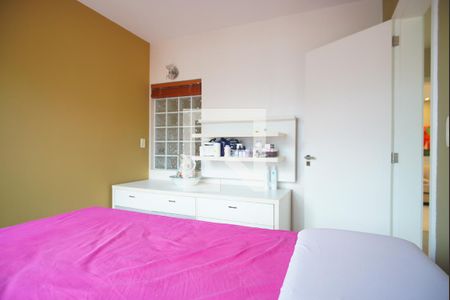 Quarto 2 de apartamento para alugar com 3 quartos, 90m² em Floresta, Porto Alegre