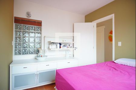 Quarto 2 de apartamento para alugar com 3 quartos, 90m² em Floresta, Porto Alegre