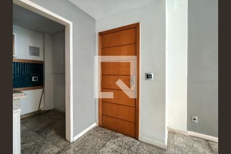 Entrada de apartamento à venda com 2 quartos, 78m² em Tijuca, Rio de Janeiro