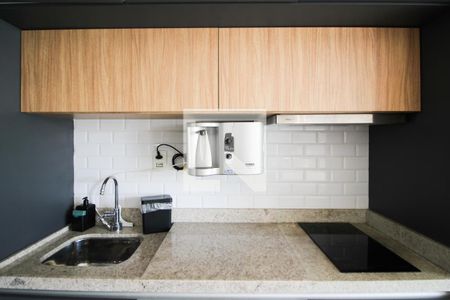 Cozinha de kitnet/studio para alugar com 1 quarto, 25m² em Indianópolis, São Paulo