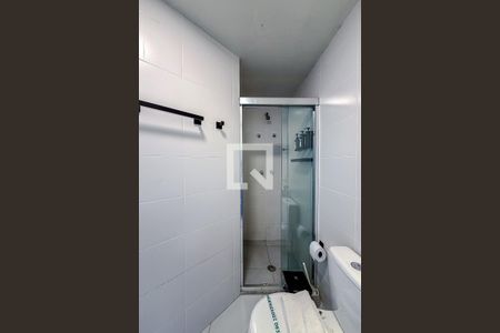 Banheiro de kitnet/studio para alugar com 1 quarto, 25m² em Vila Mariana, São Paulo