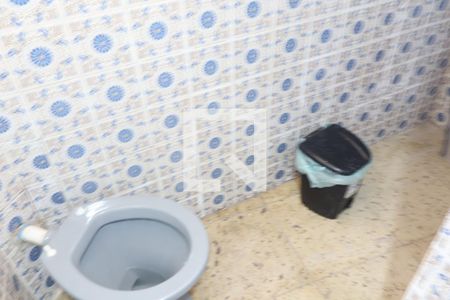 Lavabo de casa para alugar com 3 quartos, 215m² em Jardim Ibitirama, São Paulo