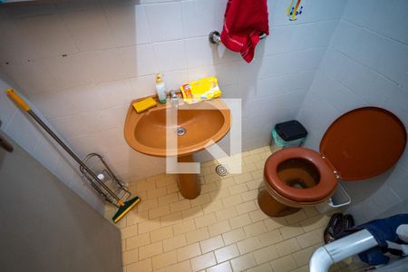 Lavabo de casa para alugar com 3 quartos, 190m² em Parque Fongaro, São Paulo