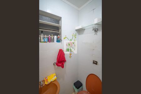 Lavabo de casa para alugar com 3 quartos, 190m² em Parque Fongaro, São Paulo